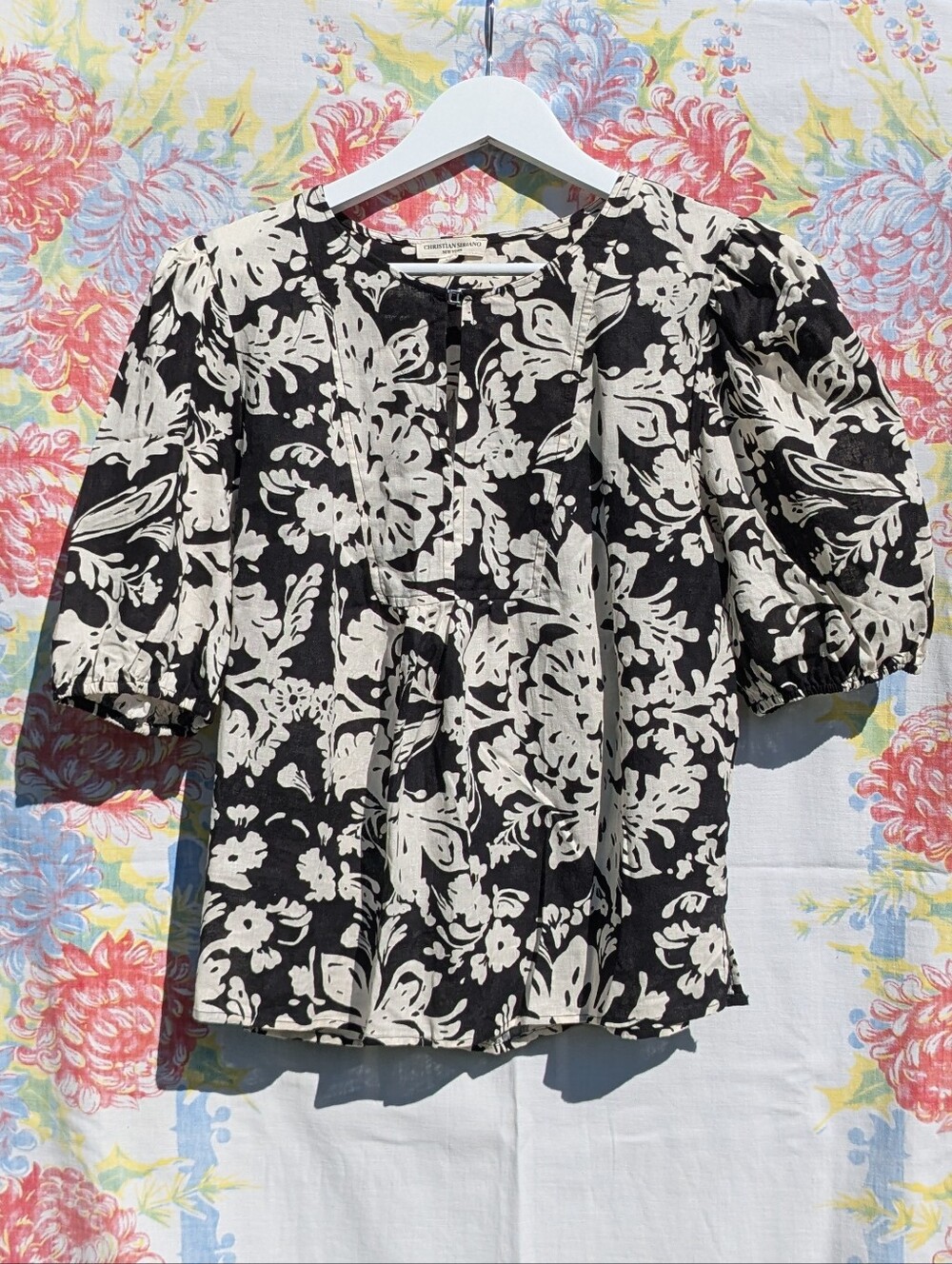 Christian Siriano Large Linen/Rayon Cropped Floral Black and White Top